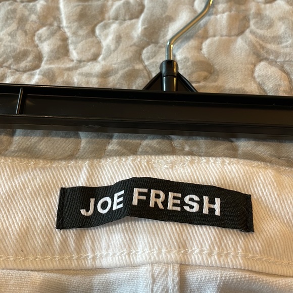 White Joe Fresh Denim Bermuda Shorts, slight distress - Picture 3 of 3